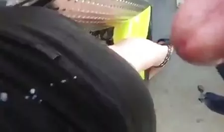 老公电影他的妻子性交由黑色螺柱